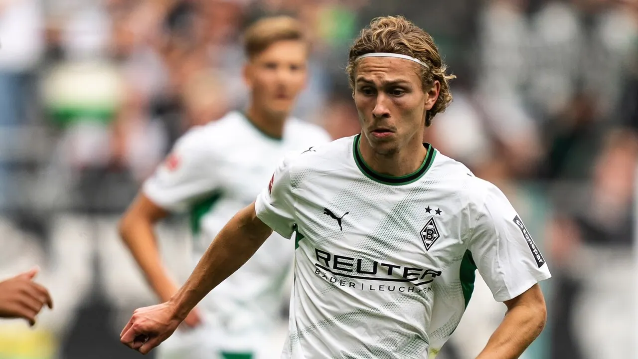 Mönchengladbach – Paderborn, bild från Viaplay